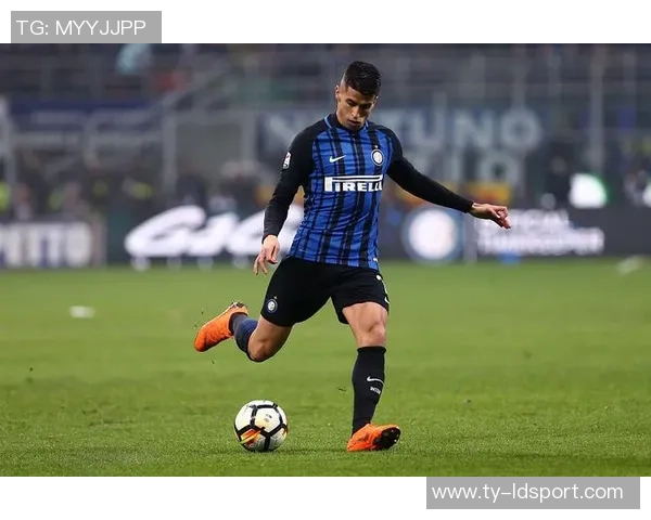 国米新闻网报道坎塞洛薪水分担方案国米承担300万新月负责剩余450万