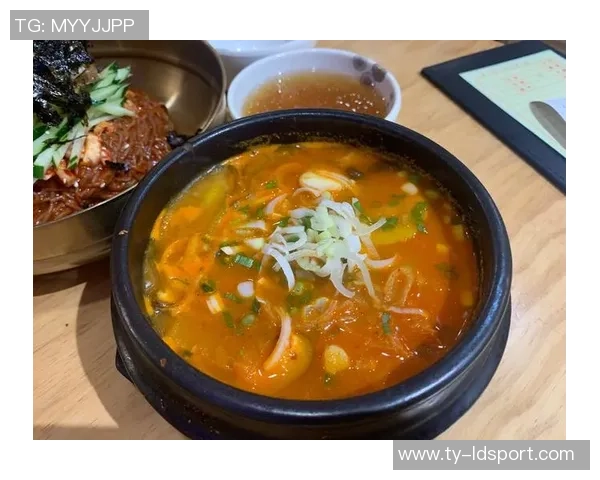 罗慕洛怀念韩国美食：辣炒鸡排泡菜汤和烤肉让我难以忘怀