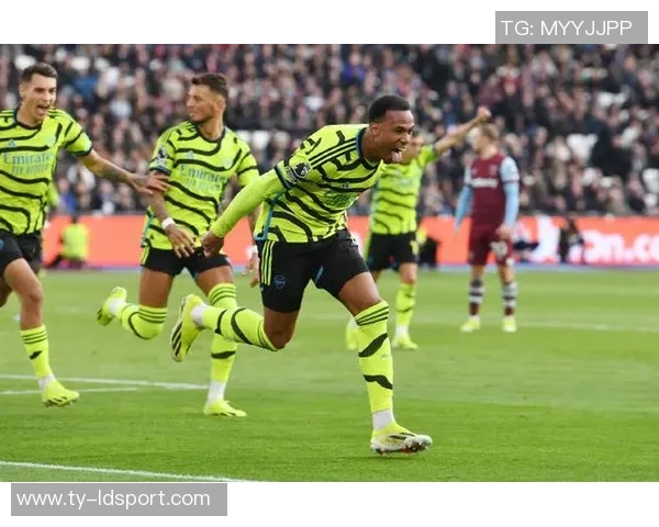 伊萨克禁区内精彩凌空抽射阿雷奥拉神勇扑救保住球门不失
