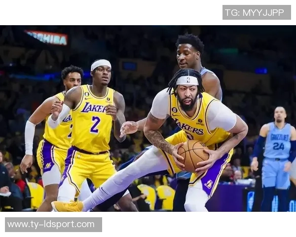 浓眉神勇表现禁区内大帽震撼全场对手投篮无处可逃