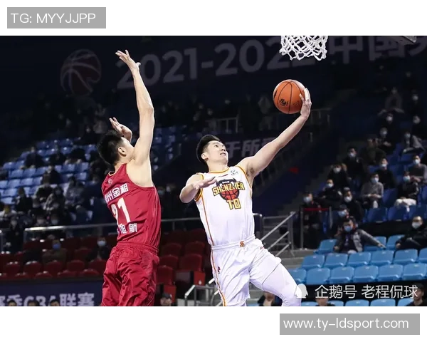 杨瀚森超远三分球惊艳全场成功登上微博热搜榜第九位 杨瀚森超远三分球惊艳全场成功登上微博热搜榜第九位