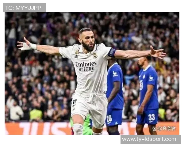 本泽马回应传闻称要求吉达联合签索拉里纯属记者幻想 本泽马回应传闻称要求吉达联合签索拉里纯属记者幻想